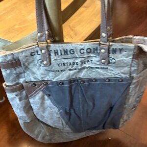 Vintage Style Tote Bag with Brown and Gray Accents